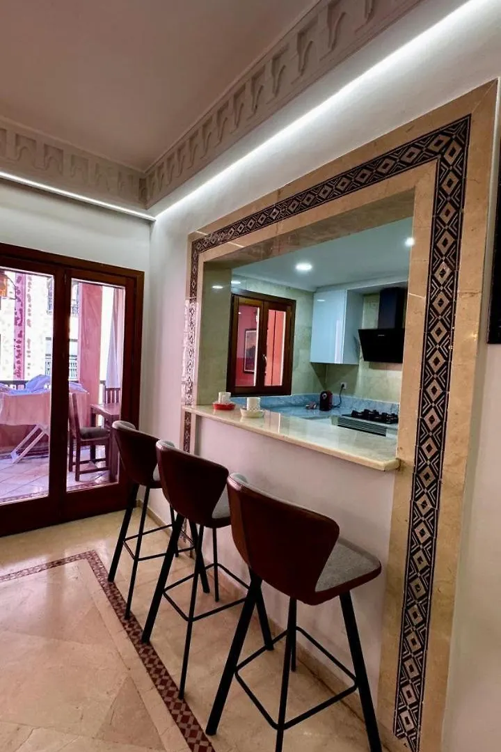شقة Lux Apt, Prime Location, Jacuzzi مراكش