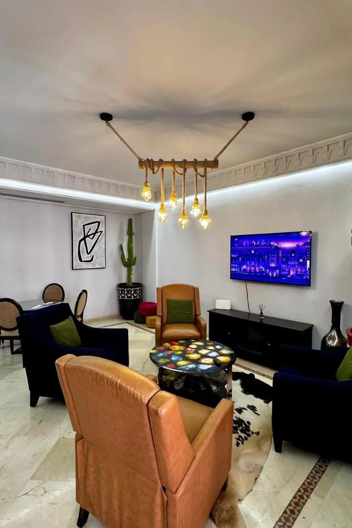 Lux Apt, Prime Location, Jacuzzi مراكش شقة