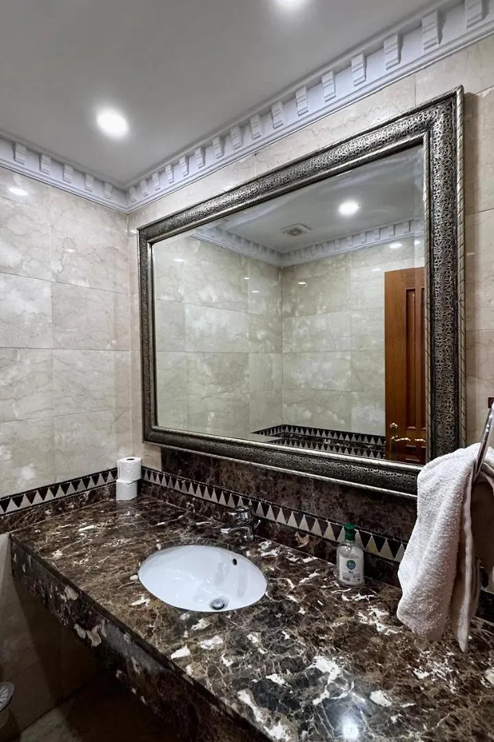 Lux Apt, Prime Location, Jacuzzi Marrakesh Apartamento